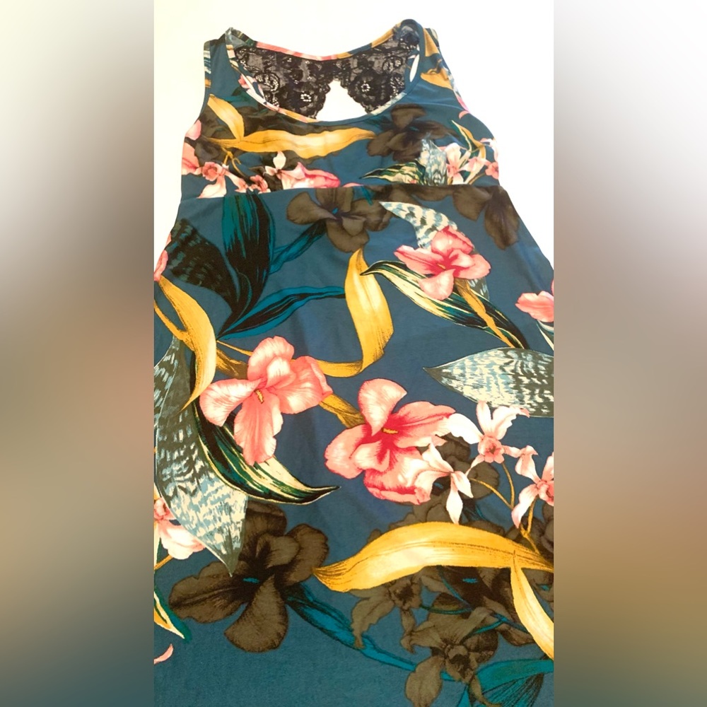 Women’s Floral Fashionable Comfortable Top